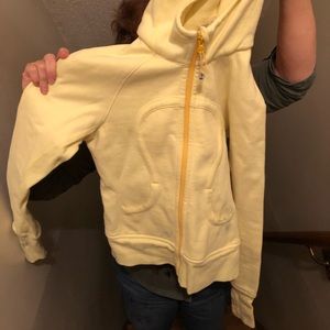 Lulu lemon scuba sweatshirt size 4